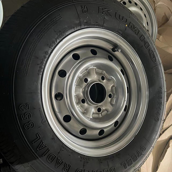 KUMHO steel belted radial 852